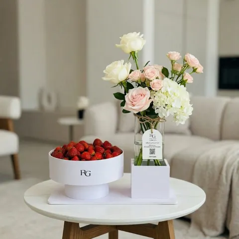 فازة ورد مع فواكه رقم.27402