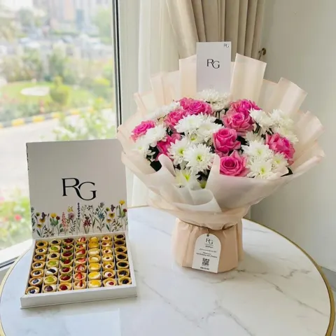 باقة ورد مع تارت الفواكه رقم.25338