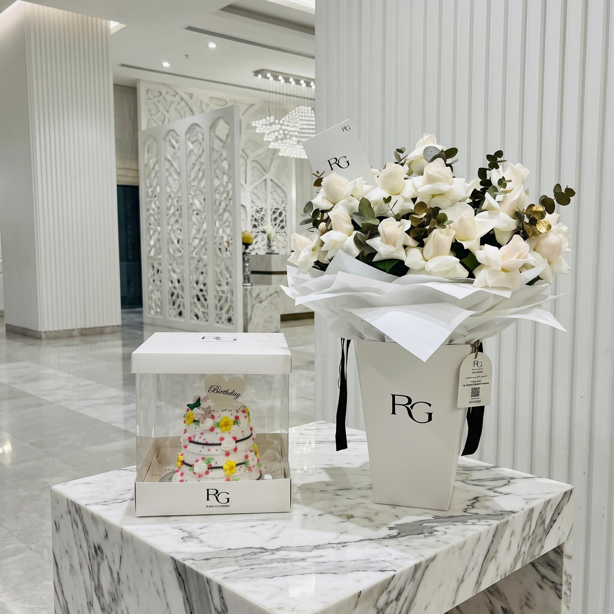 باقة ورد مع كيك رقم.28668