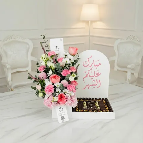 فازة ورد مع شوكولاته رقم.26124